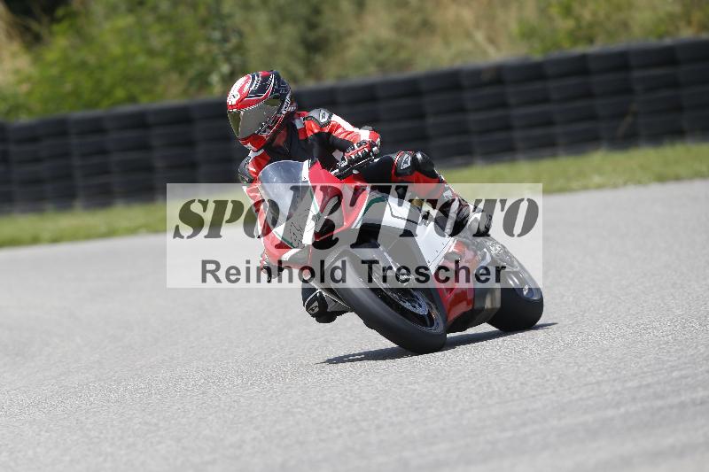 /27 12.06.2025 Ducati Schweiz Trackday Warmup  ADR/gruen-vert/40